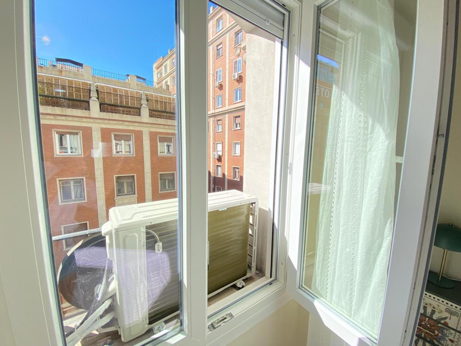 Estudios Gran Via Apartament